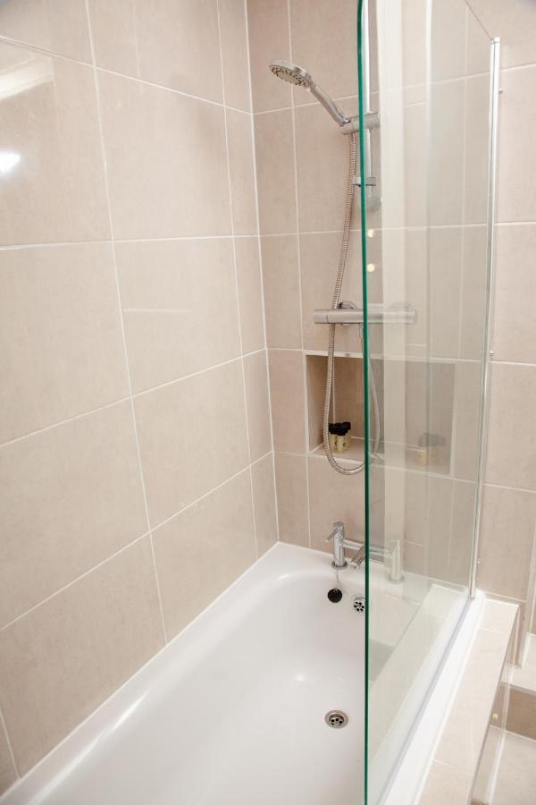 סווינדון High Life Serviced Apartments - Old Town מראה חיצוני תמונה